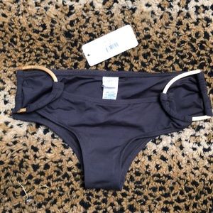 L space bikini bottoms